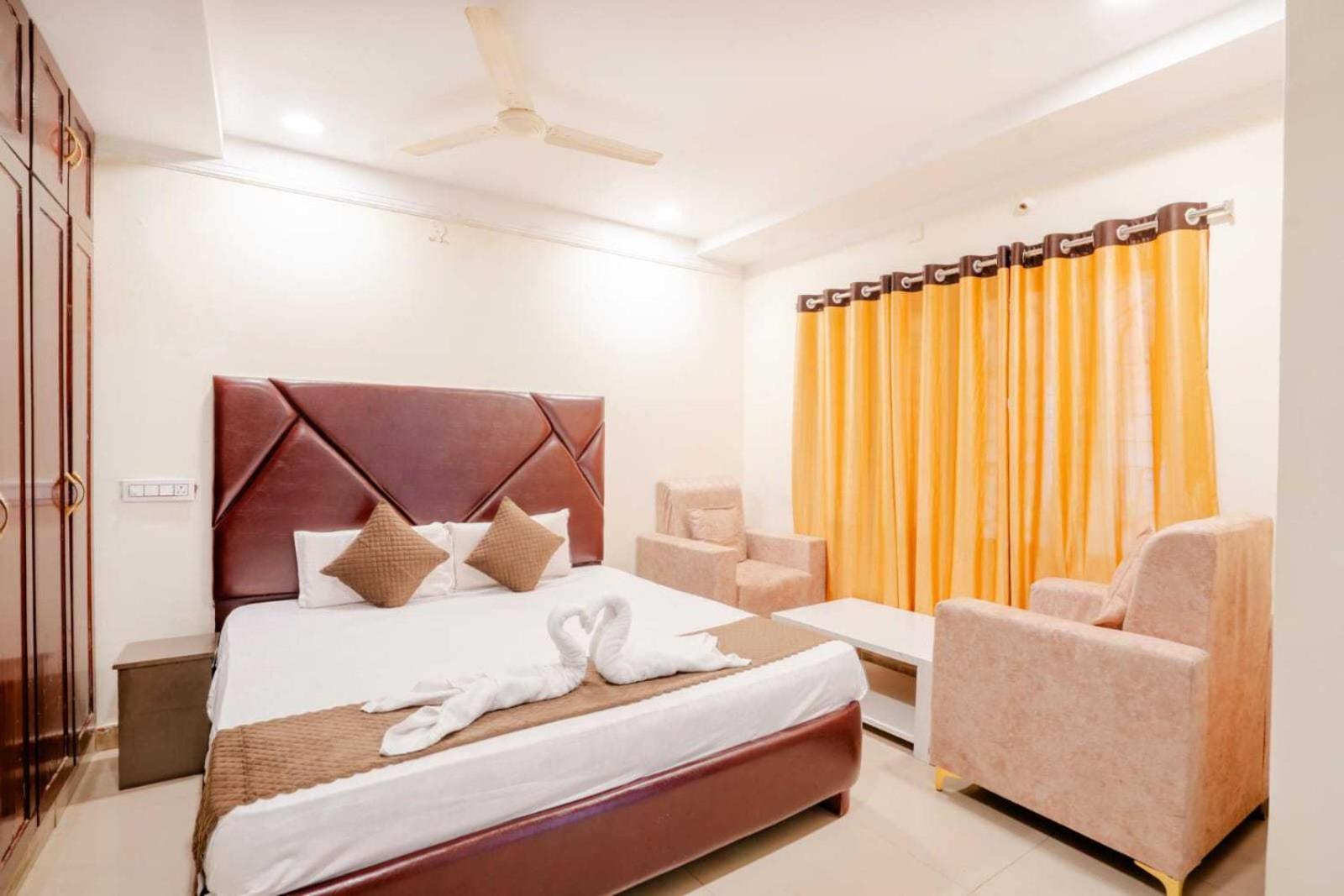 Oyo Surya Teja Residency Hotel Khammam Ngoại thất bức ảnh