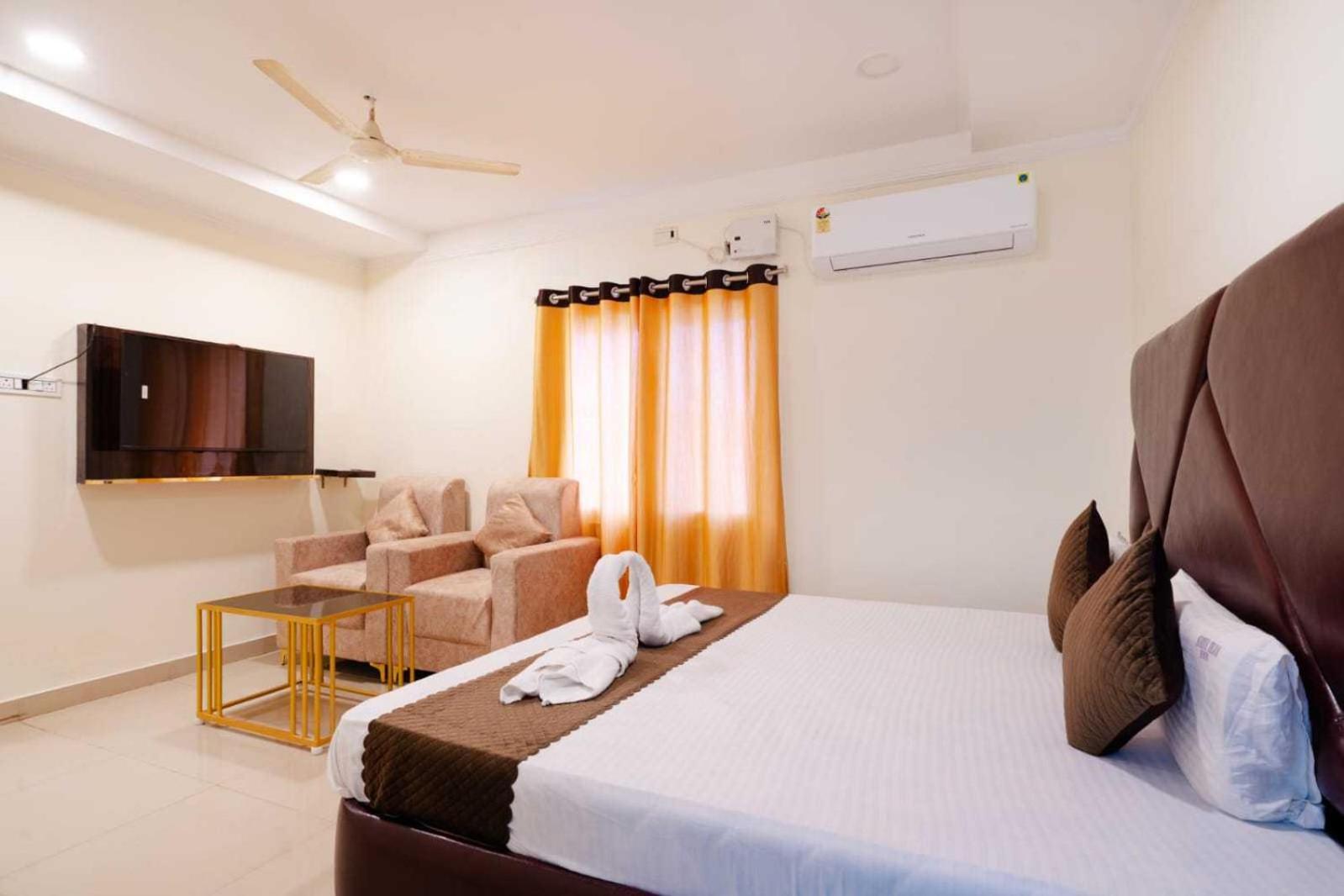 Oyo Surya Teja Residency Hotel Khammam Ngoại thất bức ảnh